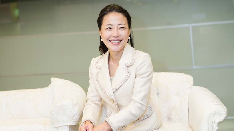 都築明寿香